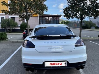 2013 Porsche Panamera GTS I Рестайлинг, белый, 4100000 рублей, вид 3