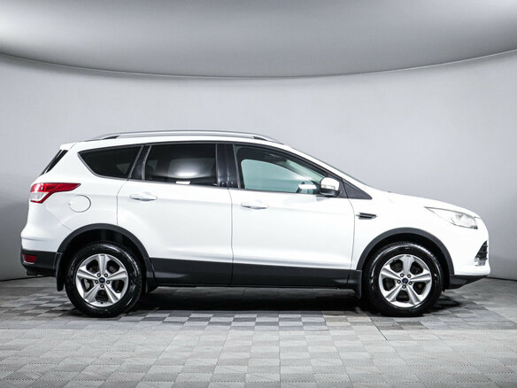 2015 Ford Kuga II, белый, 1100000 рублей - вид 3