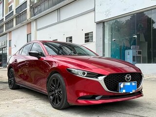 2022 Mazda 3 Axela IV (BP), красный, 1433000 рублей, вид 3