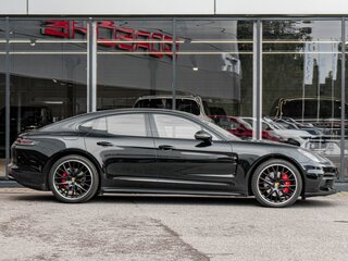 2018 Porsche Panamera 4 II, чёрный, 7700000 рублей, вид 5