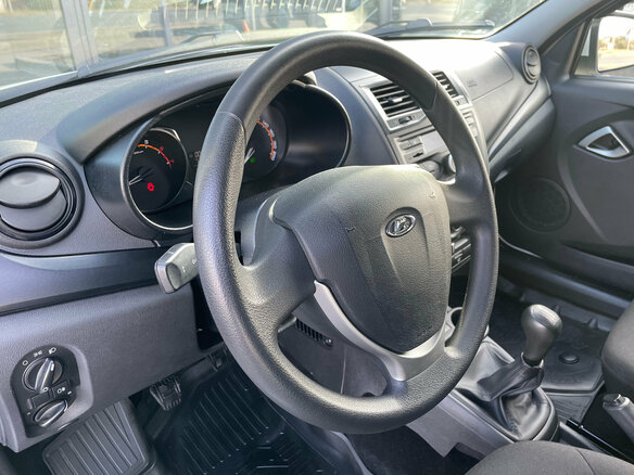 2023 Lada (ВАЗ) Granta I Рестайлинг, белый, 770000 рублей - вид 9