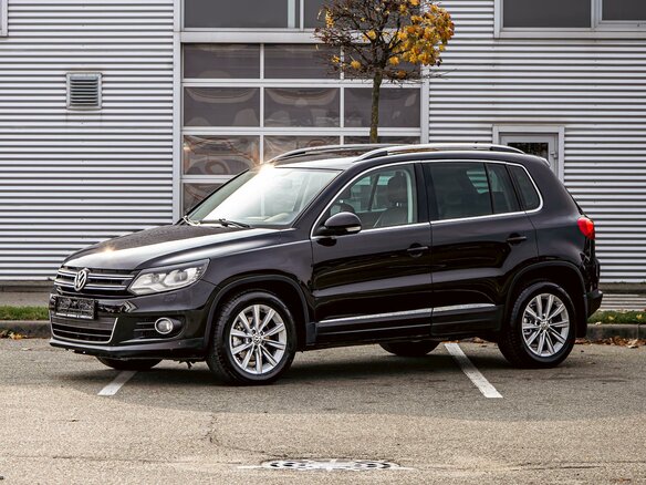 2014 Volkswagen Tiguan I Рестайлинг, чёрный, 1095000 рублей