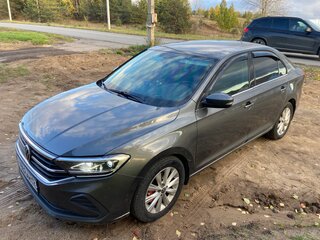 2022 Volkswagen Polo VI, серый, 1700000 рублей, вид 2