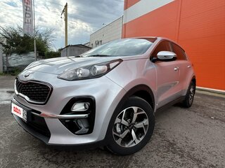 2018 Kia Sportage IV Рестайлинг, серебристый, 2075000 рублей, вид 1