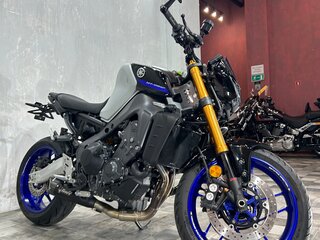 2022 Yamaha MT-09 (FZ-09), серый, 1055000 рублей, вид 4