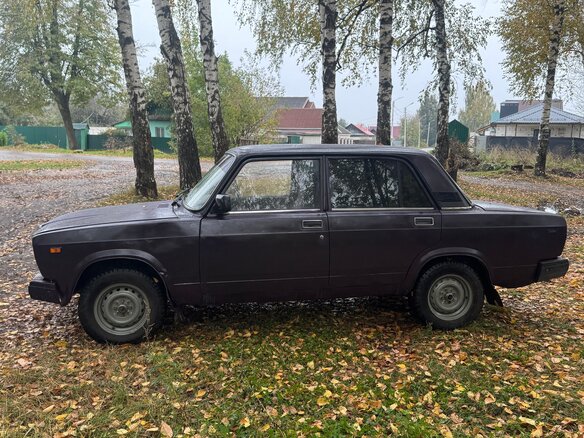 2004 Lada (ВАЗ) 2107, фиолетовый, 90000 рублей - вид 3