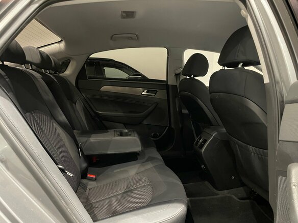 2018 Hyundai Sonata VII (LF) Рестайлинг, серый, 1800000 рублей - вид 9