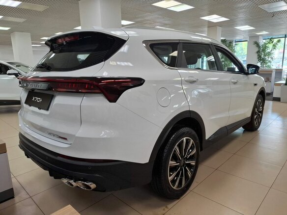 2026 Jetour X70+ I Рестайлинг, белый, 3399000 рублей - вид 4