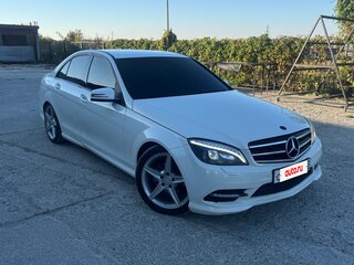 2007 Mercedes-Benz C-Класс 200 III (W204), белый, 999999 рублей, вид 1