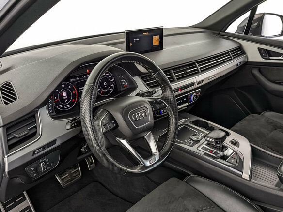 2019 Audi Q7 45 TDI II (4M) Рестайлинг, белый, 4850000 рублей - вид 14