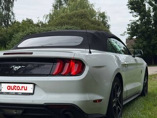 2020 Ford Mustang VI Рестайлинг, белый, 1900000 рублей, вид 4
