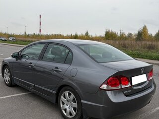 2010 Honda Civic VIII Рестайлинг, серый, 1200000 рублей, вид 3