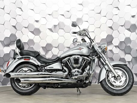 2006 Kawasaki VN2000 Vulcan, серебристый, 749000 рублей, вид 3