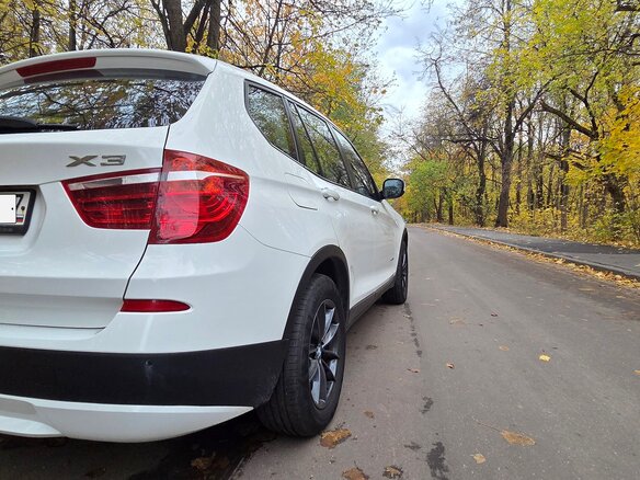 2013 BMW X3 20i xDrive II (F25), белый, 1990000 рублей - вид 6