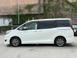 2021 Toyota Esquire I Рестайлинг, белый, 2245000 рублей, вид 5