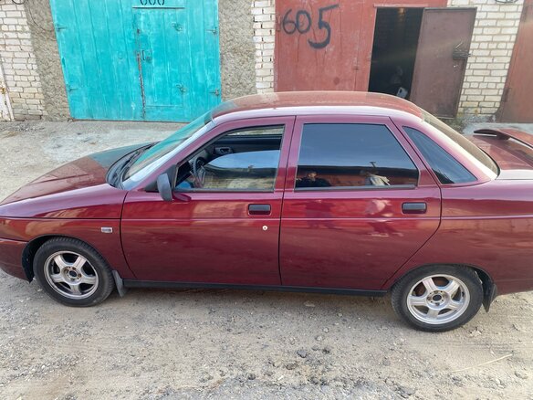 2004 Lada (ВАЗ) 2110, красный, 250000 рублей - вид 4