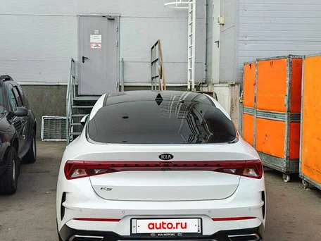 2021 Kia K5 III, белый, 2350000 рублей, вид 1