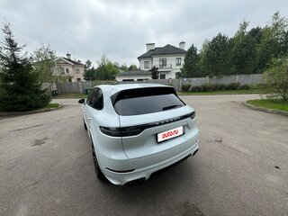 2019 Porsche Cayenne S III, белый, 6890000 рублей, вид 5