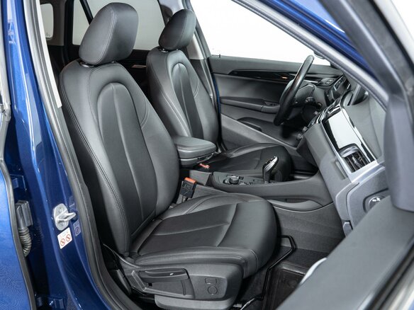 2021 BMW X1 18i sDrive II (F48) Рестайлинг, синий, 2490000 рублей - вид 7