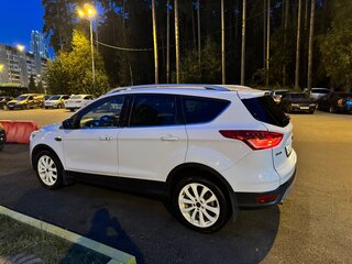 2013 Ford Kuga II, белый, 1200000 рублей, вид 3