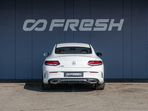 2018 Mercedes-Benz C-Класс 180 IV (W205) Рестайлинг, белый, 3200000 рублей - вид 3