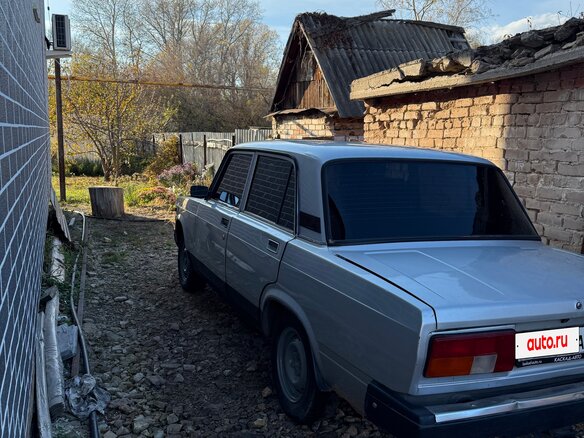 2010 Lada (ВАЗ) 2105, серебристый, 65000 рублей - вид 2