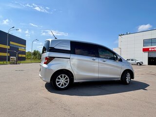 2010 Honda Freed Spike I, серебристый, 1120000 рублей, вид 3