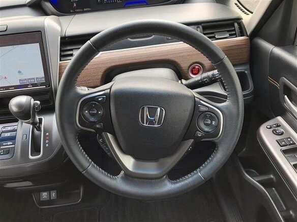 2023 Honda Freed+ II Рестайлинг, белый, 1287000 рублей - вид 9