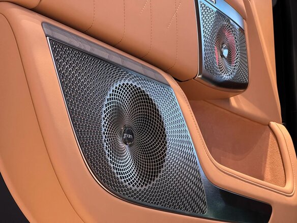 2026 Zeekr 9X 55 kWh (до 3.5 т), чёрный, 12890000 рублей - вид 8