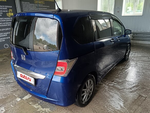 2014 Honda Freed I Рестайлинг, синий, 1199999 рублей - вид 5