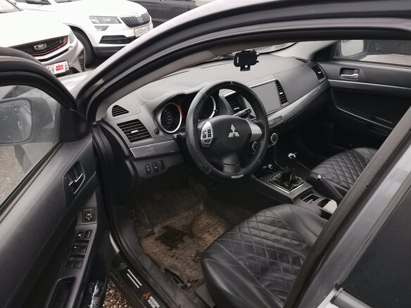 2008 Mitsubishi Lancer X, серый, 550000 рублей - вид 4