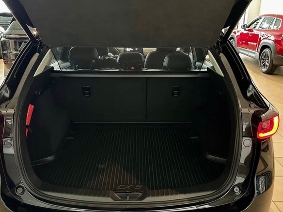 2025 Mazda CX-5 II Рестайлинг, чёрный, 3910000 рублей - вид 10