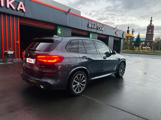 2020 BMW X5 30d IV (G05/G18), серый, 6900000 рублей, вид 5