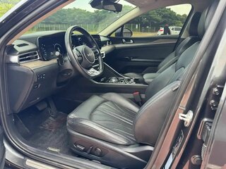 2022 Kia K5 III, чёрный, 2340000 рублей, вид 5