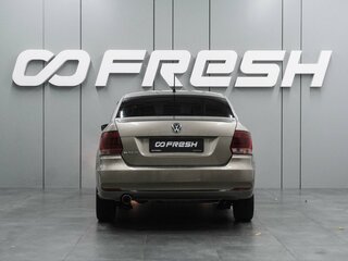 2016 Volkswagen Polo V Рестайлинг, бежевый, 999000 рублей, вид 4