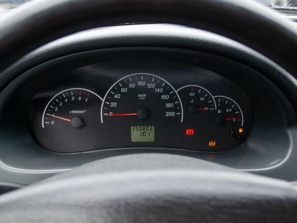 2010 Lada (ВАЗ) Priora I, серебристый, 237000 рублей - вид 8
