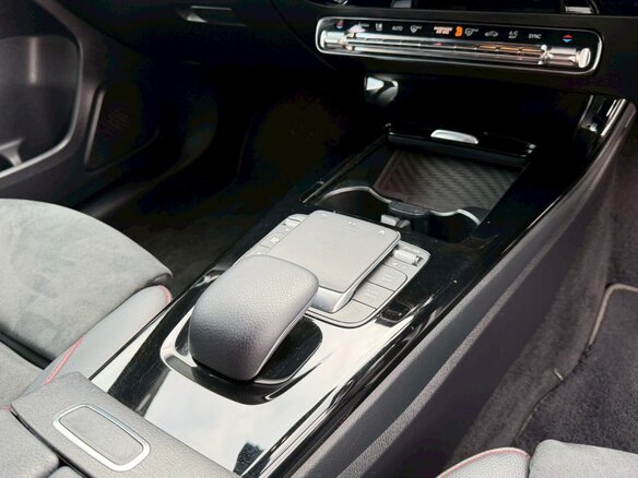 2022 Mercedes-Benz A-Класс 180 IV (W177), белый, 1490000 рублей - вид 18