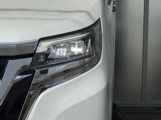 2021 Toyota Esquire I Рестайлинг, белый, 2280000 рублей, вид 5