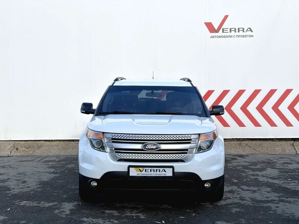 2015 Ford Explorer V Рестайлинг, белый - вид 2