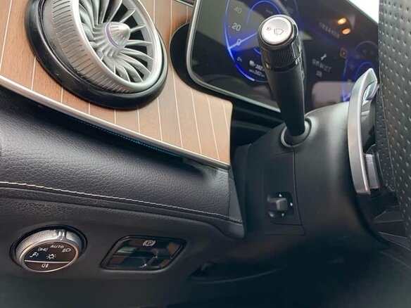 2023 Mercedes-Benz EQE 350+, белый - вид 25