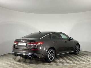 2018 Kia Optima IV Рестайлинг, коричневый, 1980000 рублей, вид 5
