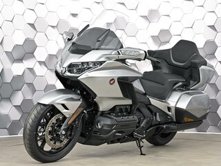 2025 Honda GL 1800 Gold Wing, серебристый, 3649000 рублей, вид 2