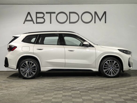 2026 BMW X1 Long 25Li xDrive III (U11/U12), белый, 5720000 рублей - вид 4
