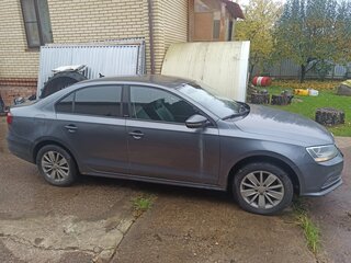 2016 Volkswagen Jetta VI Рестайлинг, серый, 900000 рублей, вид 5