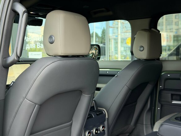 2025 Land Rover Defender 110 II, зелёный, 11500000 рублей - вид 27