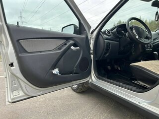 2018 Lada (ВАЗ) Kalina II, серебристый, 415000 рублей, вид 2