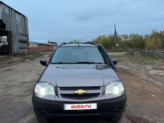 2017 Chevrolet Niva I Рестайлинг, коричневый, 729799 рублей, вид 1