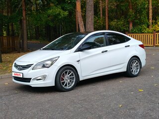 2015 Hyundai Solaris I Рестайлинг, белый, 1000000 рублей, вид 2