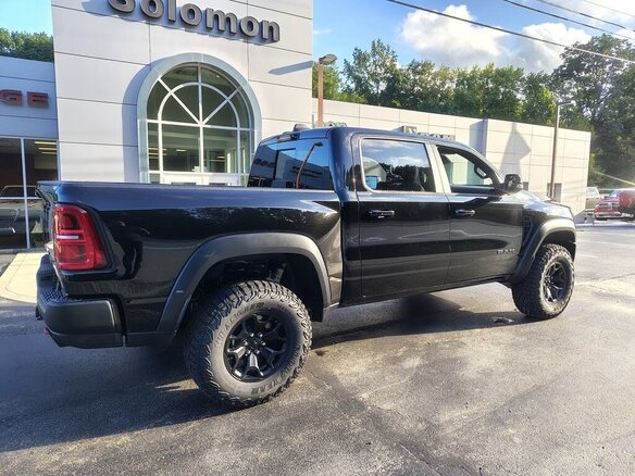 2026 Ram 1500 TRX SRT V Рестайлинг, чёрный, 17460000 рублей - вид 5