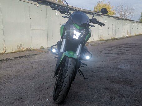 2020 Bajaj Dominar 400, зелёный, 300000 рублей, вид 5